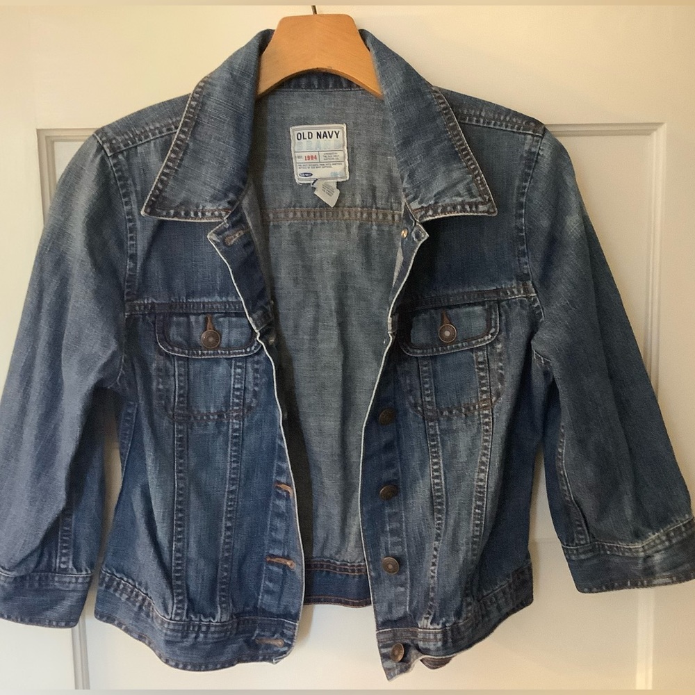 Very cool wash, Vintage Kids Jean Jacket, size S(5-7) Worn for hip hop kid video